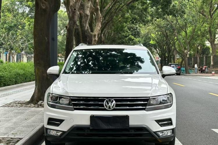 Used Volkswagen Tiguan L 2020 330TSI Automatic Two-Wheel Drive Smart Luxury Edition China VI Standard Exterior 1