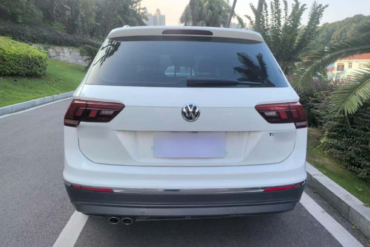 Used Volkswagen Tiguan L 2020 330TSI Automatic Two-Wheel Drive Smart Luxury Edition China VI Standard Exterior 2