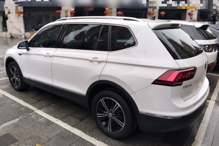 Used Volkswagen Tiguan L 2020 330TSI Automatic Two-Wheel Drive Panoramic Comfort Edition China VI Standard Exterior 2