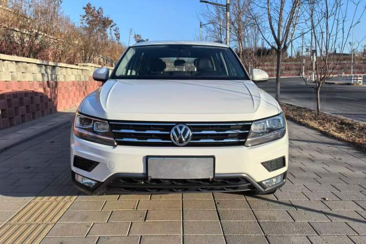Used Volkswagen Tiguan L 2020 330TSI Automatic Two-Wheel Drive Luxury Edition China VI Standard Exterior 2