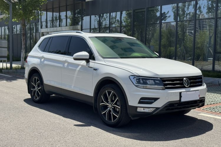 Used Volkswagen Tiguan L 2020 330TSI Automatic Two-Wheel Drive Smart Luxury Edition China VI Standard Exterior 2
