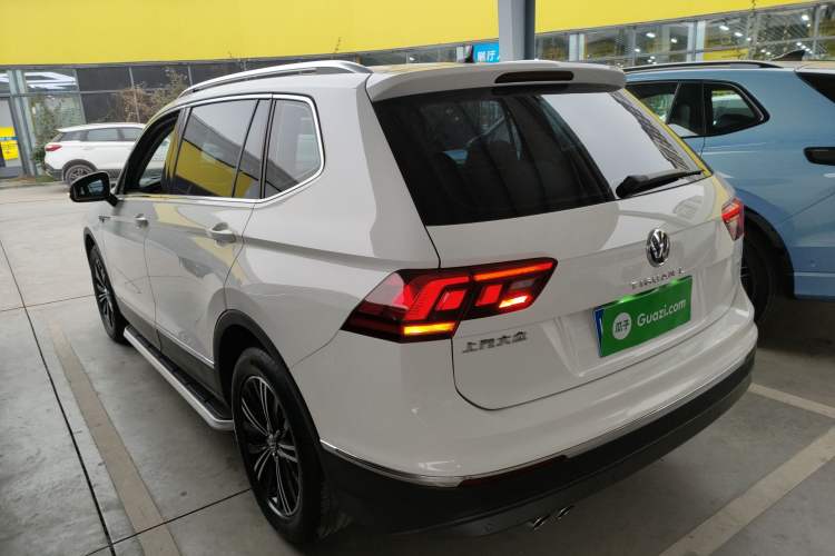 Used Volkswagen Tiguan L 2020 330TSI Automatic Two-Wheel Drive Panoramic Comfort Edition China VI Standard Exterior 3