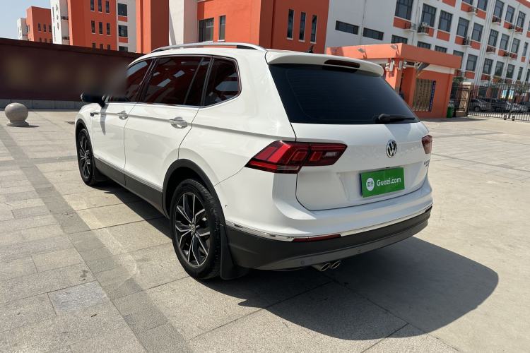 Used Volkswagen Tiguan L 2020 330TSI Automatic Two-Wheel Drive Smart Luxury Edition China VI Standard Exterior 3