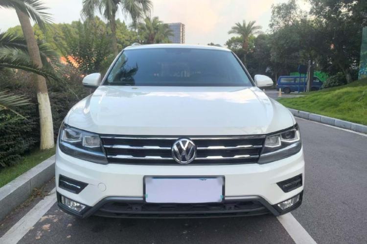 Used Volkswagen Tiguan L 2020 330TSI Automatic Two-Wheel Drive Smart Luxury Edition China VI Standard Exterior 3