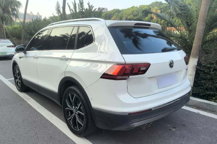 Used Volkswagen Tiguan L 2020 330TSI Automatic Two-Wheel Drive Smart Luxury Edition China VI Standard Exterior 5