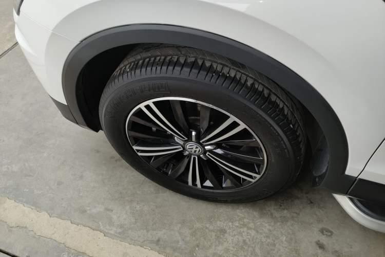 Used Volkswagen Tiguan L 2020 330TSI Automatic Two-Wheel Drive Panoramic Comfort Edition China VI Standard Exterior 7