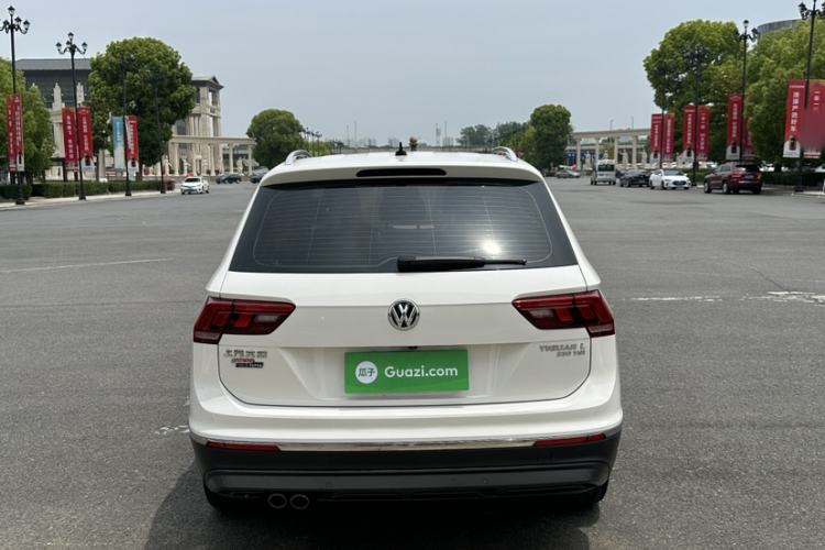 Used Volkswagen Tiguan L 2020 330TSI Automatic Two-Wheel Drive Panoramic Comfort Edition China VI Standard Exterior 7