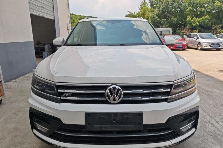Used Volkswagen Tiguan L 2020 330TSI Automatic Two-Wheel Drive R-Line Flagship Version China VI Standard Front