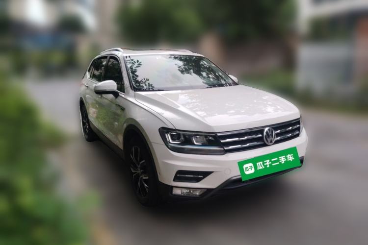 Used Volkswagen Tiguan L 2020 330TSI Automatic Two-Wheel Drive Smart Luxury Edition China VI Standard Front Right 45 Deg