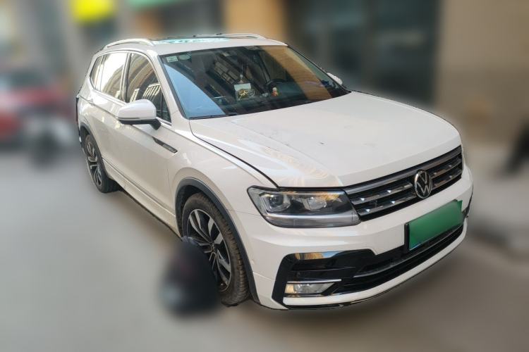 Used Volkswagen Tiguan L 2020 330TSI Automatic Two-Wheel Drive R-Line Flagship Version China VI Standard Front Right 45 Deg