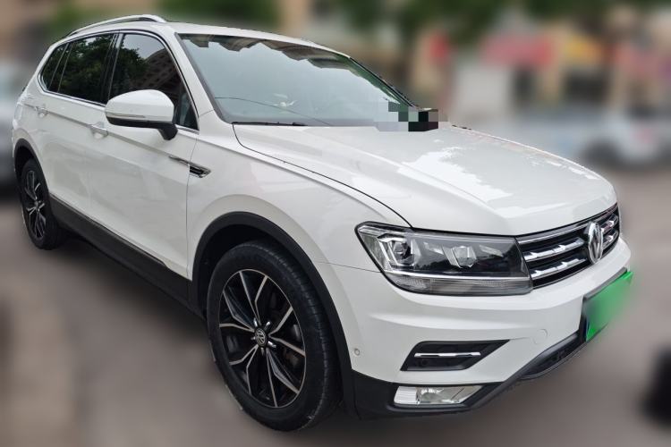 Used Volkswagen Tiguan L 2020 330TSI Automatic Two-Wheel Drive Smart Luxury Edition China VI Standard Front Right 45 Deg