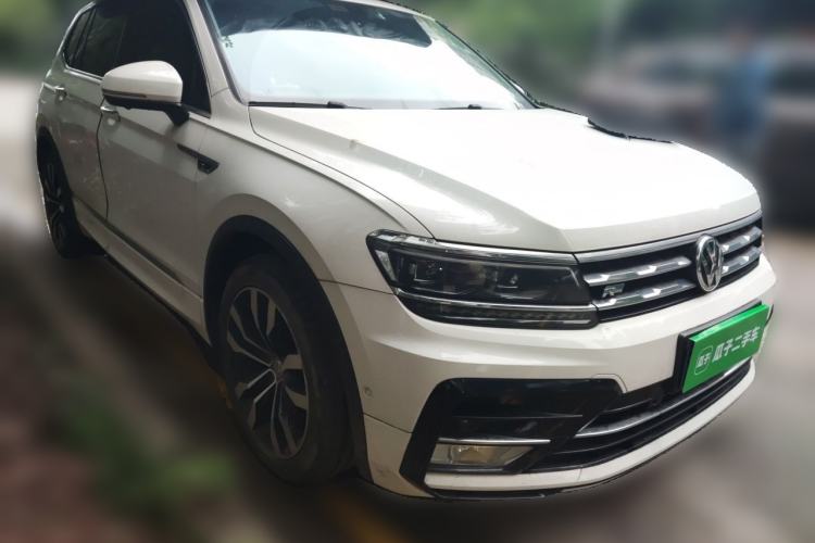 Used Volkswagen Tiguan L 2020 330TSI Automatic Two-Wheel Drive R-Line Flagship Version China VI Standard Front Right 45 Deg
