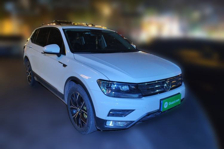 Used Volkswagen Tiguan L 2020 330TSI Automatic Two-Wheel Drive Smart Luxury Edition China VI Standard Front Right 45 Deg
