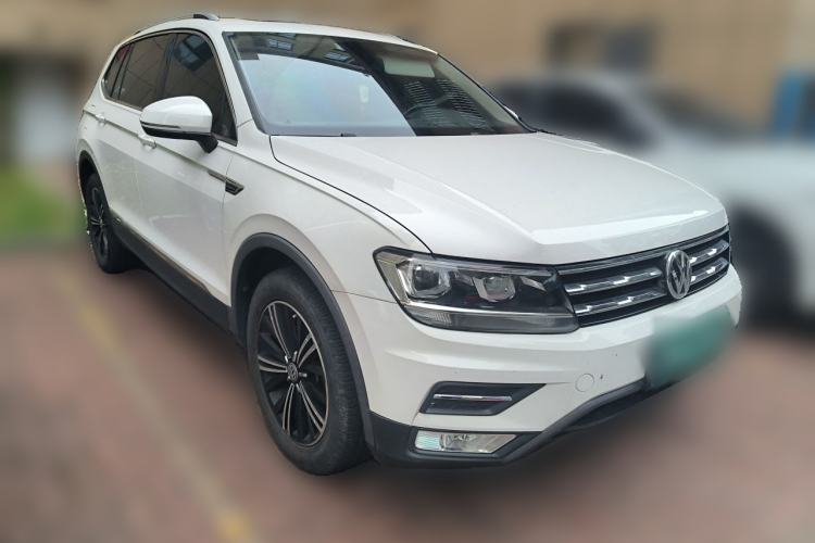 Used Volkswagen Tiguan L 2020 330TSI Automatic Two-Wheel Drive Panoramic Comfort Edition China VI Standard Front Right 45 Deg