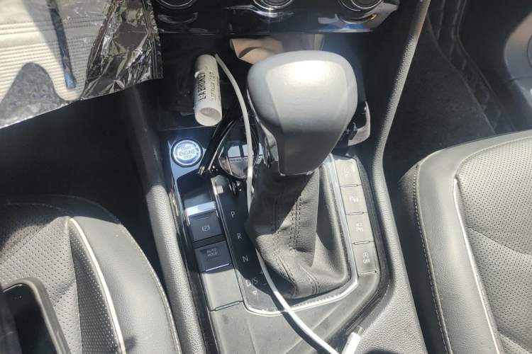 Used Volkswagen Tiguan L 2020 330TSI Automatic Two-Wheel Drive R-Line Flagship Version China VI Standard Gear Lever