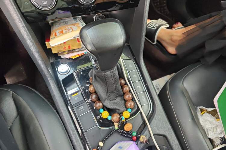 Used Volkswagen Tiguan L 2020 330TSI Automatic Two-Wheel Drive Panoramic Comfort Edition China VI Standard Gear Lever