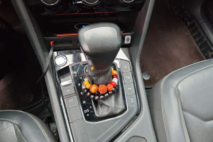 Used Volkswagen Tiguan L 2020 330TSI Automatic Two-Wheel Drive Smart Luxury Edition China VI Standard Gear Lever