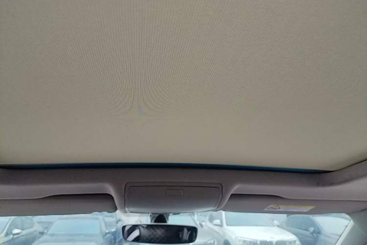 Used Volkswagen Tiguan L 2020 330TSI Automatic Two-Wheel Drive R-Line Flagship Version China VI Standard Headliner