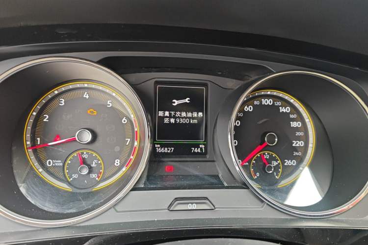 Used Volkswagen Tiguan L 2020 330TSI Automatic Two-Wheel Drive Panoramic Comfort Edition China VI Standard Instrument Cluster