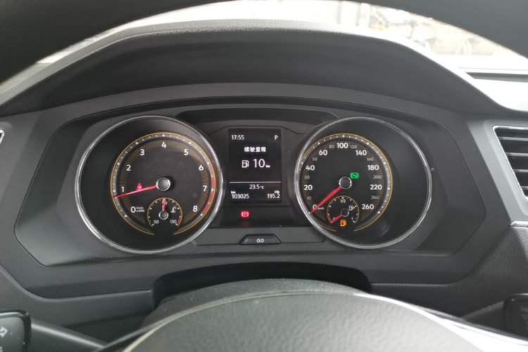 Used Volkswagen Tiguan L 2020 330TSI Automatic Two-Wheel Drive Luxury Edition China VI Standard Instrument Cluster