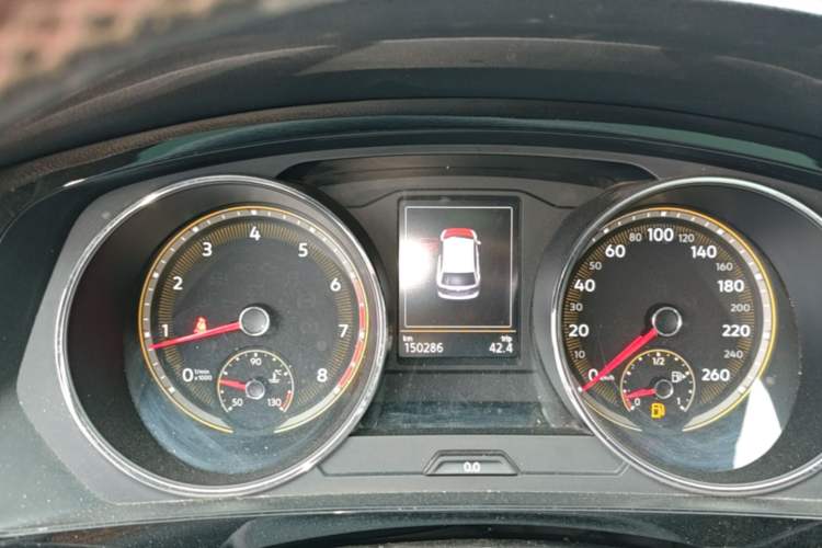 Used Volkswagen Tiguan L 2020 330TSI Automatic Two-Wheel Drive Panoramic Comfort Edition China VI Standard Instrument Cluster
