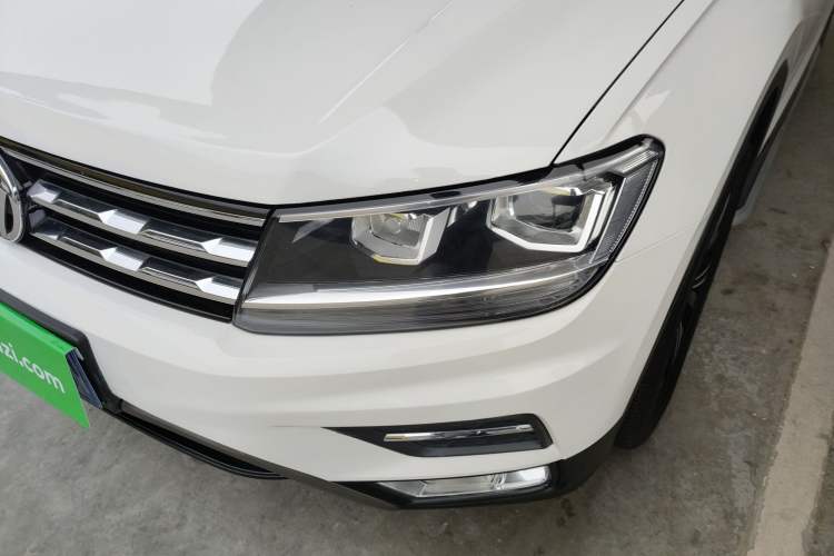 Used Volkswagen Tiguan L 2020 330TSI Automatic Two-Wheel Drive Panoramic Comfort Edition China VI Standard Left Front Headlight