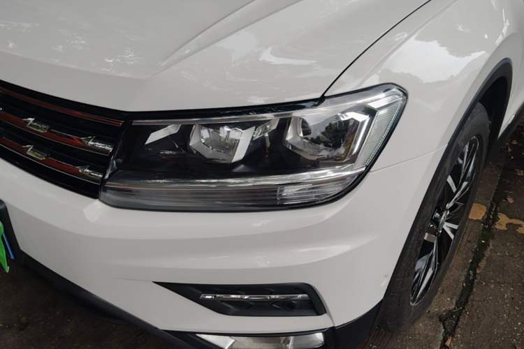 Used Volkswagen Tiguan L 2020 330TSI Automatic Two-Wheel Drive Smart Luxury Edition China VI Standard Left Front Headlight