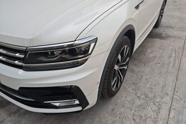 Used Volkswagen Tiguan L 2020 330TSI Automatic Two-Wheel Drive R-Line Flagship Version China VI Standard Left Front Headlight