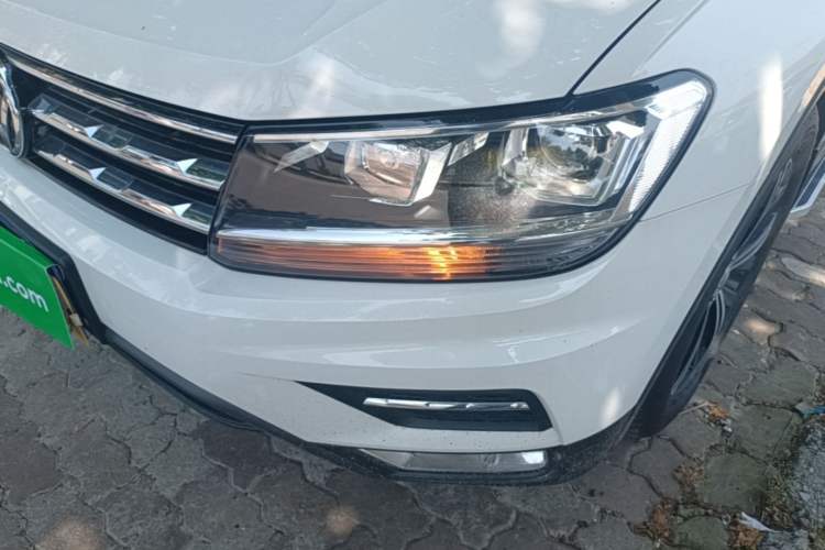 Used Volkswagen Tiguan L 2020 330TSI Automatic Two-Wheel Drive Panoramic Comfort Edition China VI Standard Left Front Headlight