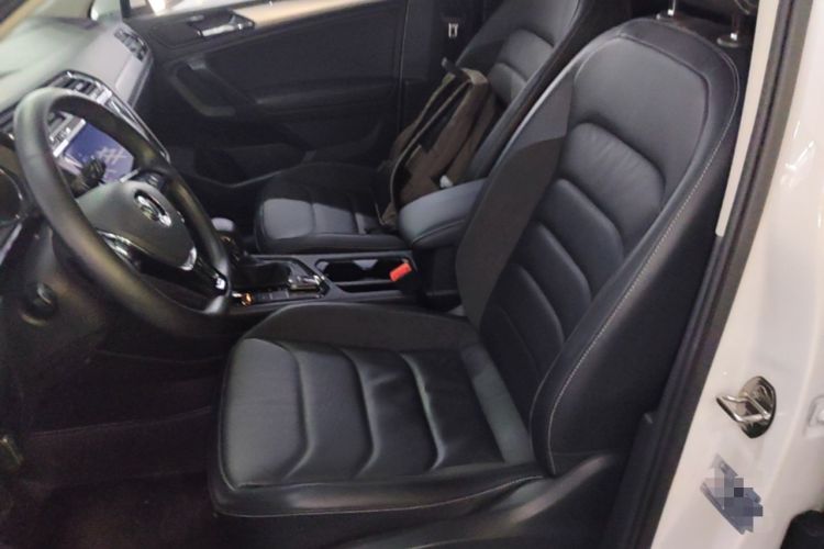 Used Volkswagen Tiguan L 2020 330TSI Automatic Two-Wheel Drive Panoramic Comfort Edition China VI Standard Left Front Seat