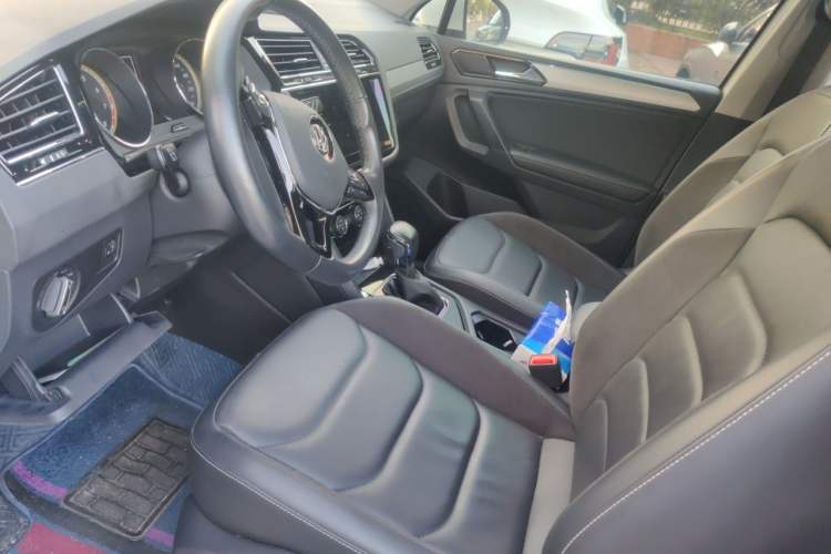 Used Volkswagen Tiguan L 2020 330TSI Automatic Two-Wheel Drive Panoramic Comfort Edition China VI Standard Left Front Seat