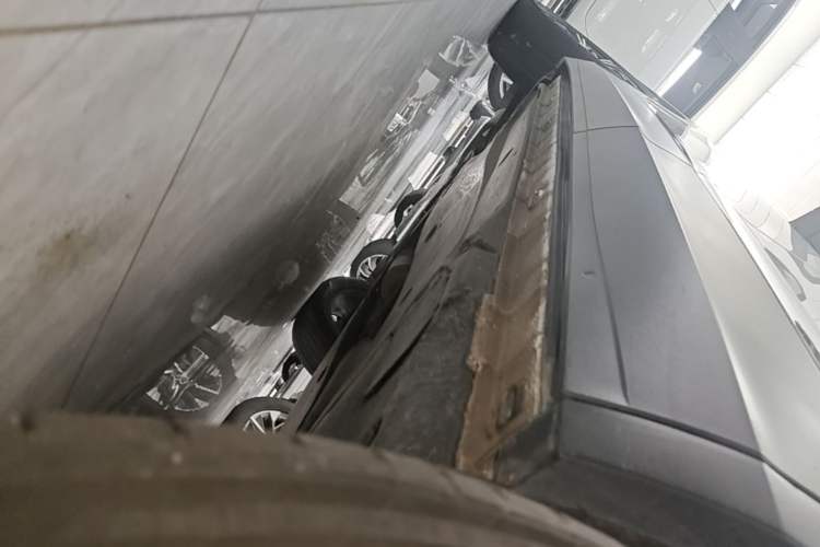 Used Volkswagen Tiguan L 2020 330TSI Automatic Two-Wheel Drive Smart Luxury Edition China VI Standard Left Side Sill