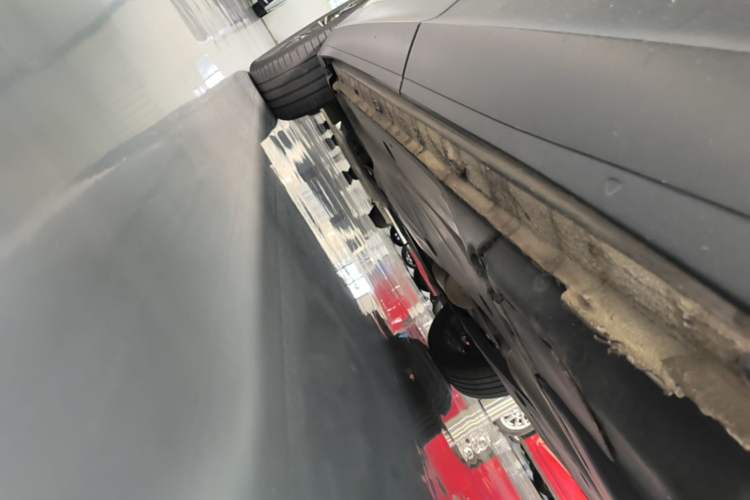 Used Volkswagen Tiguan L 2020 330TSI Automatic Two-Wheel Drive Smart Luxury Edition China VI Standard Left Side Sill