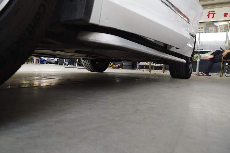 Used Volkswagen Tiguan L 2020 330TSI Automatic Two-Wheel Drive R-Line Flagship Version China VI Standard Left Side Sill
