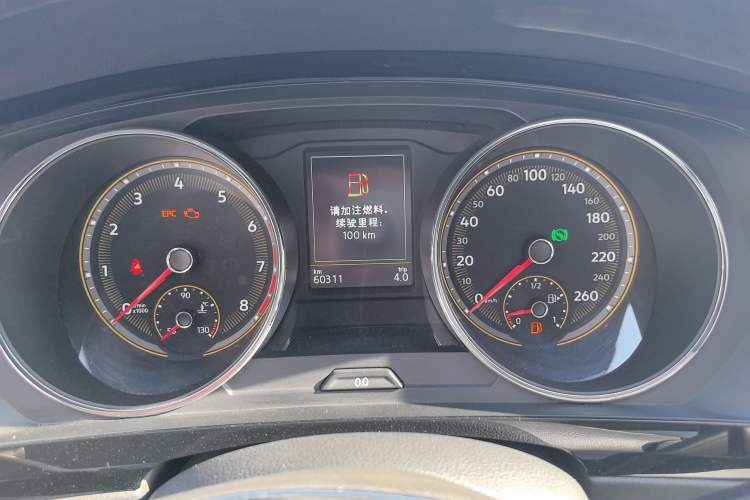 Used Volkswagen Tiguan L 2020 330TSI Automatic Two-Wheel Drive Smart Luxury Edition China VI Standard Odometer Close Up
