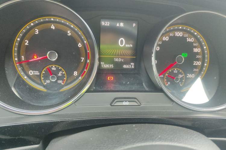 Used Volkswagen Tiguan L 2020 330TSI Automatic Two-Wheel Drive Smart Luxury Edition China VI Standard Odometer Close Up