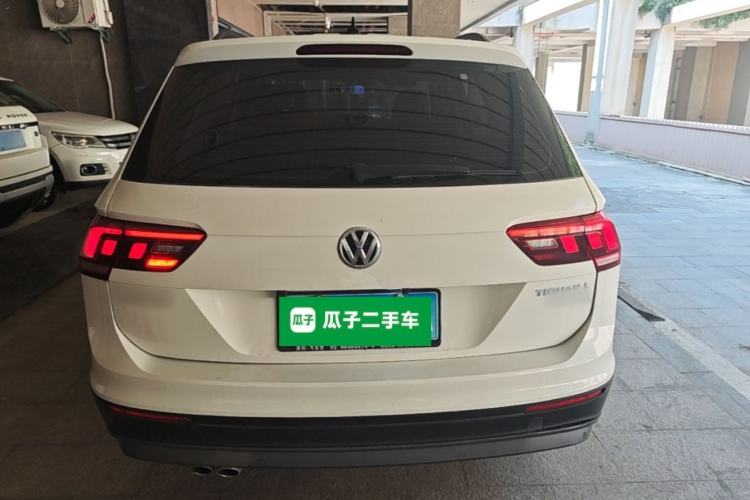 Used Volkswagen Tiguan L 2020 330TSI Automatic Two-Wheel Drive Luxury Edition China VI Standard Rear
