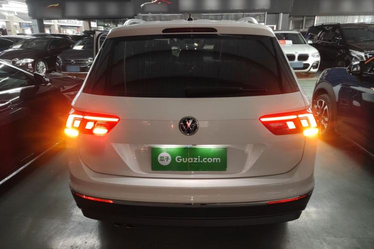 Used Volkswagen Tiguan L 2020 330TSI Automatic Two-Wheel Drive Smart Luxury Edition China VI Standard Rear