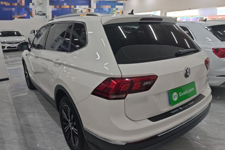 Used Volkswagen Tiguan L 2020 330TSI Automatic Two-Wheel Drive Panoramic Comfort Edition China VI Standard Rear Left 45 Deg