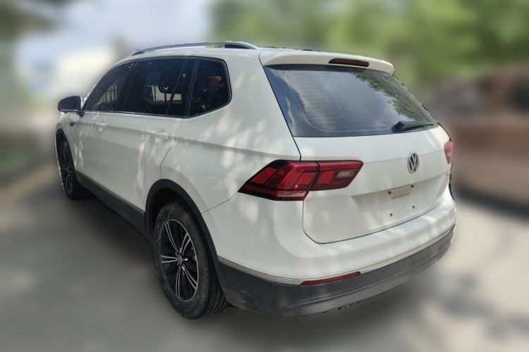 Used Volkswagen Tiguan L 2020 330TSI Automatic Two-Wheel Drive Panoramic Comfort Edition China VI Standard Rear Left 45 Deg