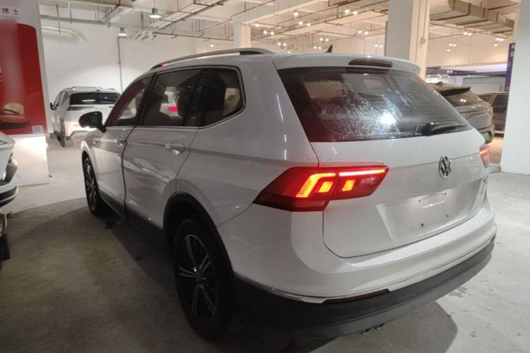 Used Volkswagen Tiguan L 2020 330TSI Automatic Two-Wheel Drive Panoramic Comfort Edition China VI Standard Rear Left 45 Deg