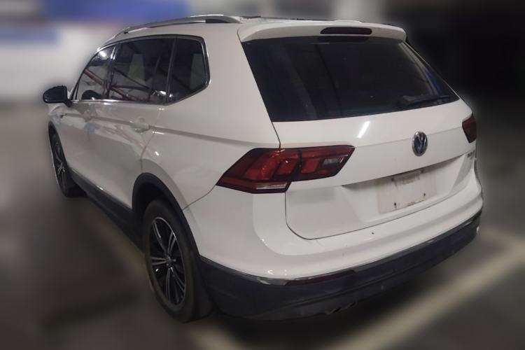 Used Volkswagen Tiguan L 2020 330TSI Automatic Two-Wheel Drive Panoramic Comfort Edition China VI Standard Rear Left 45 Deg