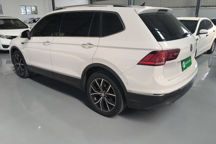 Used Volkswagen Tiguan L 2020 330TSI Automatic Two-Wheel Drive Smart Luxury Edition China VI Standard Rear Left 45 Deg
