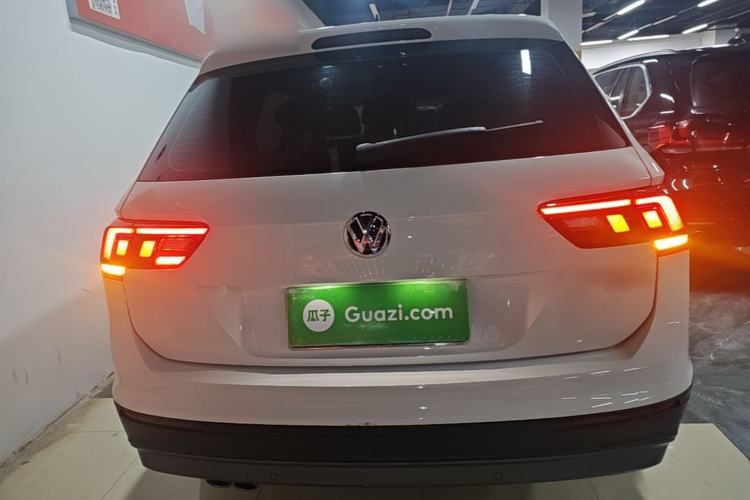 Used Volkswagen Tiguan L 2020 330TSI Automatic Two-Wheel Drive Luxury Edition China VI Standard Rear