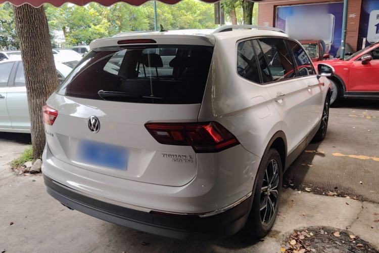 Used Volkswagen Tiguan L 2020 330TSI Automatic Two-Wheel Drive Smart Luxury Edition China VI Standard Rear Right 45 Deg