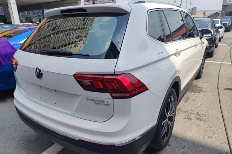 Used Volkswagen Tiguan L 2020 330TSI Automatic Two-Wheel Drive Smart Luxury Edition China VI Standard Rear Right 45 Deg