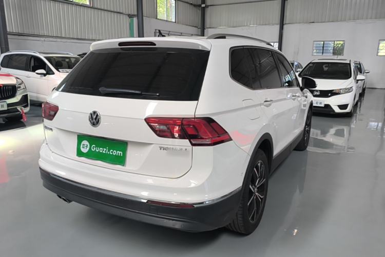 Used Volkswagen Tiguan L 2020 330TSI Automatic Two-Wheel Drive Smart Luxury Edition China VI Standard Rear Right 45 Deg