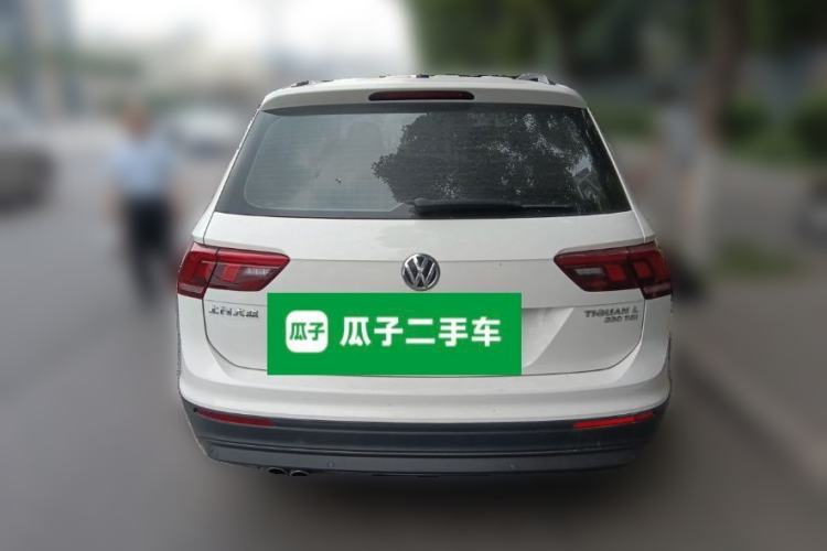 Used Volkswagen Tiguan L 2020 330TSI Automatic Two-Wheel Drive Luxury Edition China VI Standard Rear
