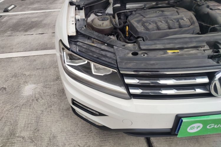 Used Volkswagen Tiguan L 2020 330TSI Automatic Two-Wheel Drive Panoramic Comfort Edition China VI Standard Right Front Headlight