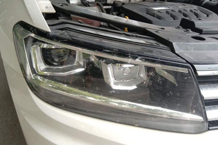 Used Volkswagen Tiguan L 2020 330TSI Automatic Two-Wheel Drive Luxury Edition China VI Standard Right Front Headlight